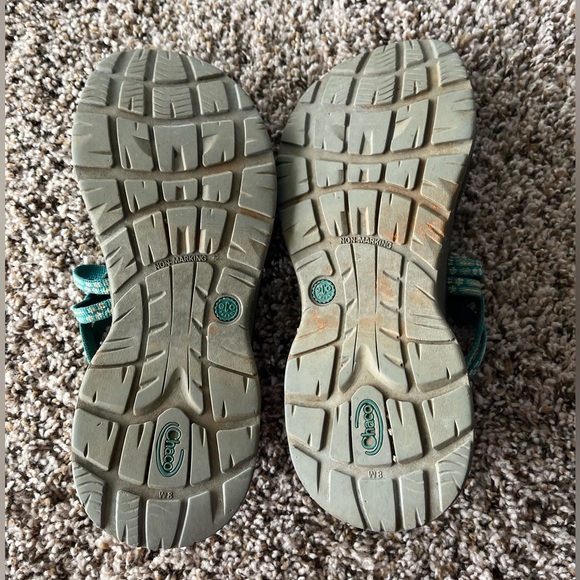 Womens chacos size 8 - Picture 5 of 5